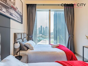 4 bedrooms, iron/ironing board, free WiFi, bed sheets