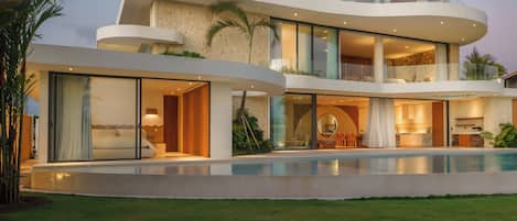 Luxury Villa, Pool View | Living area