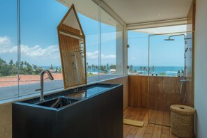 Luxury-Villa, Poolblick | Badezimmer