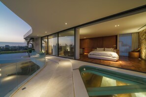 Villa de lujo, vista a la alberca | 4 habitaciones y caja de seguridad en la habitación
