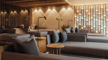 Sauna, Whirlpool, Dampfbad, Körperbehandlungen, Aromatherapie