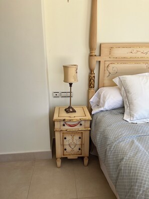 3 bedrooms, in-room safe, iron/ironing board, free WiFi