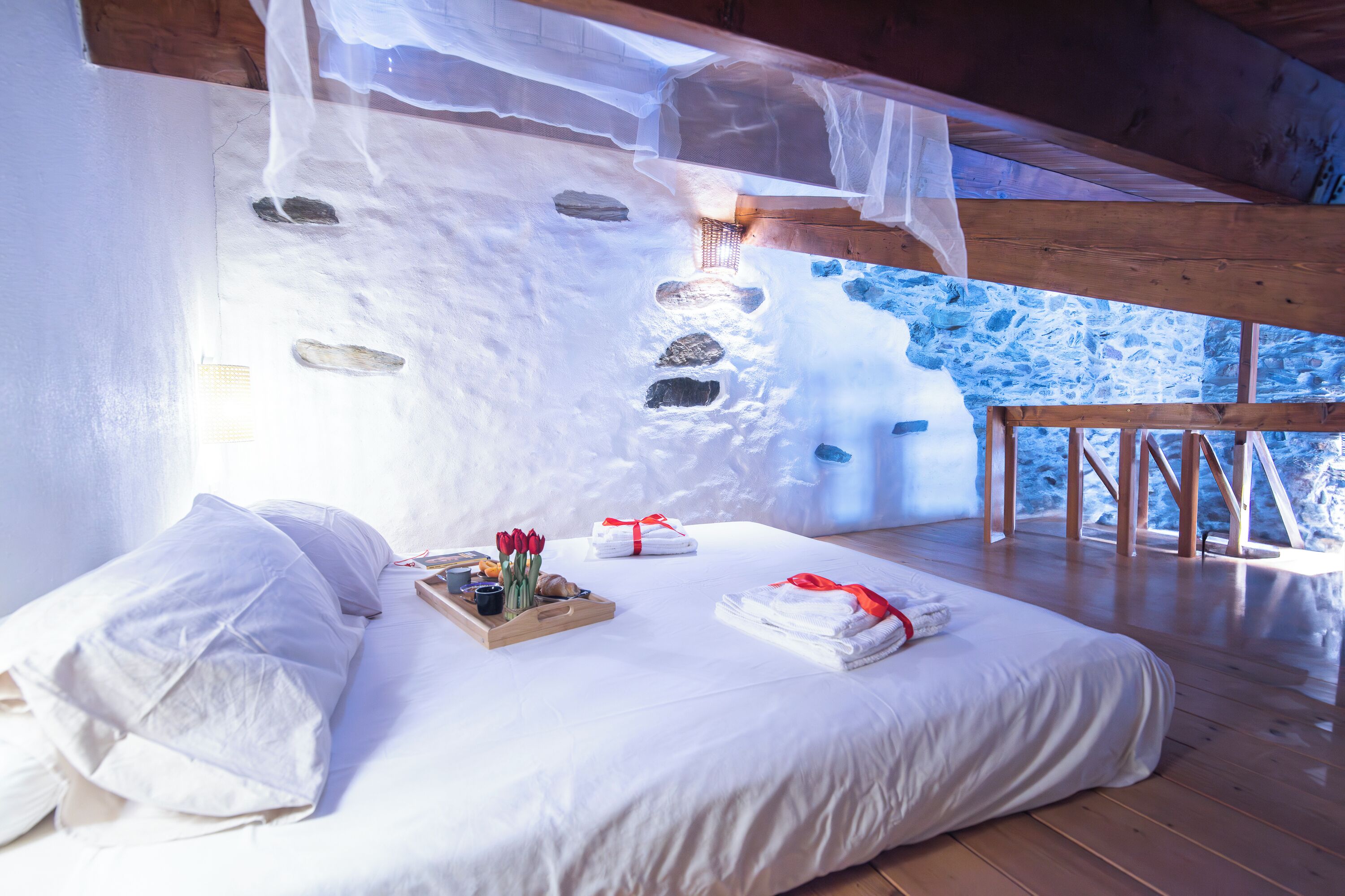 2 kamar tidur, ruang kerja ramah laptop, dan Wi-Fi (biaya tambahan)