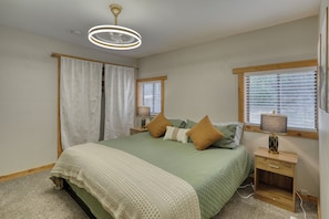 3 chambres, accès au Wi-Fi (inclus), literie fournie