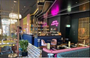 Unclassified image, 3 of 35, button