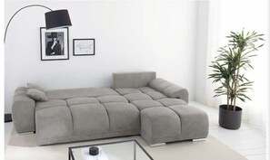 2 soverom, skrivebord, strykejern/-brett og reiseseng for barn