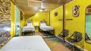 6 Schlafzimmer, Schreibtisch, WLAN, Bettwäsche