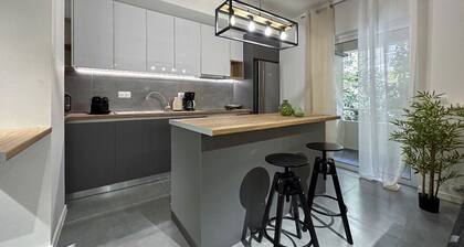 LIV - Modern Comfort Oasis in Pagrati