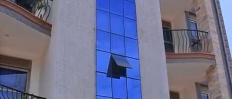 ด้านหน้าที่พัก