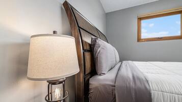 Family House | 3 bedrooms, iron/ironing board, free WiFi