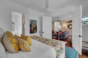 3 Schlafzimmer, individuell dekoriert, individuell eingerichtet