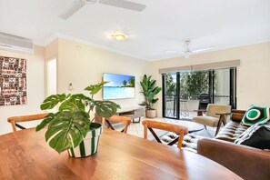 Interior - Central Park - City Fringe- Luxury 3BR Apartment | Pool, Balcony & CBD Fringe (Cairns North)