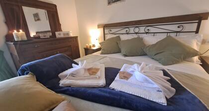 The Volunteers' House