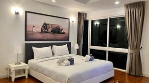 3 bedrooms, iron/ironing board, internet, bed sheets - 6-36 - 3 Bdr Modern Penthouse with shared Pool (Tambon Patong)