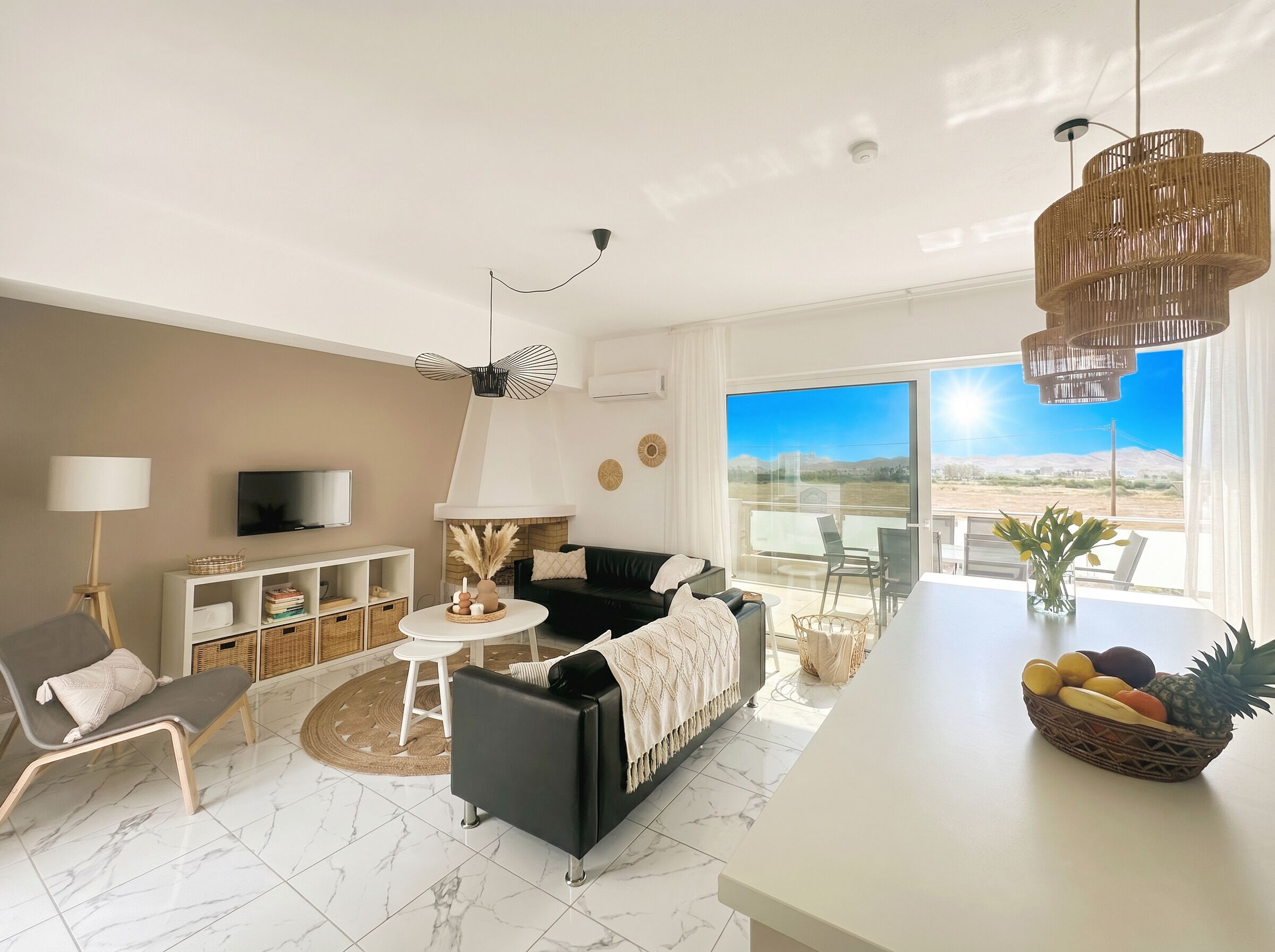 Vila, 4 quartos, para fumantes, piscina particular | Sala de estar
