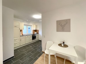 Basic Studio, 1 Queen Bed with Sofa bed, Balcony, Mountain View | Private kitchen - Haus Sabine (Leutasch)