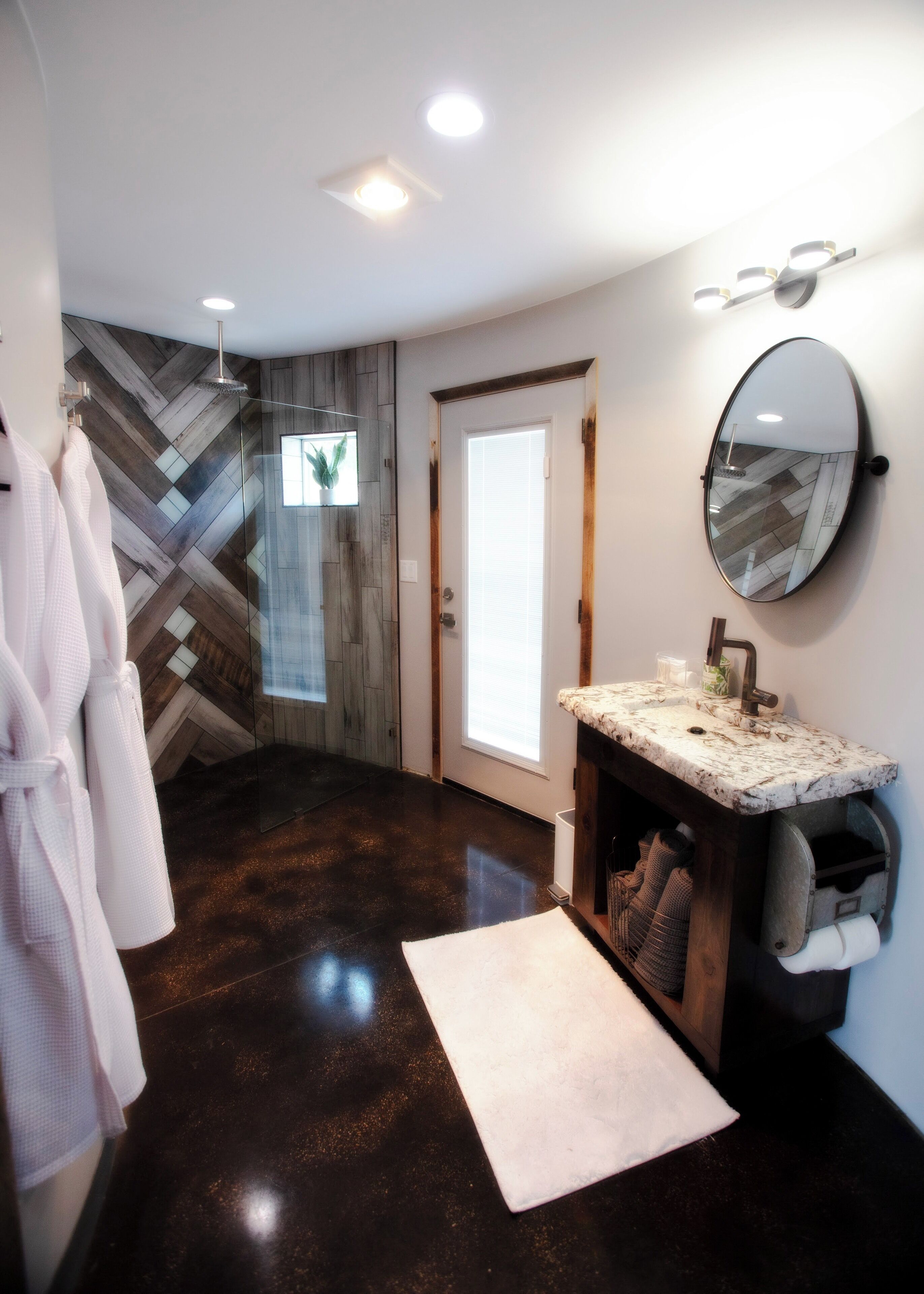 Hair dryer, towels