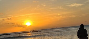 GAIA Barbados! 2 BD Home 5min walk to the beach