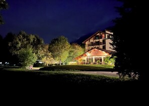 Exterior - Hôtellerie du Roy (Sainte-Helene-sur-Isere)