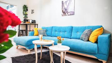 Una Smart TV, una oficina