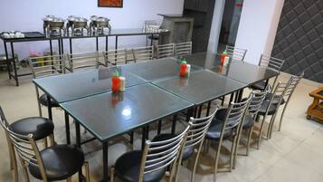 Tägliches inbegriffenes Frühstücksbuffet
