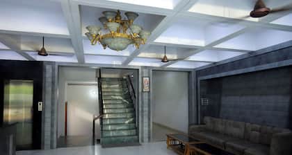 Mansarovar Hotel & Banquets