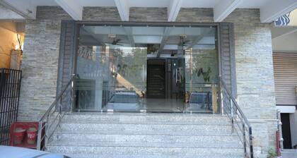 Mansarovar Hotel & Banquets