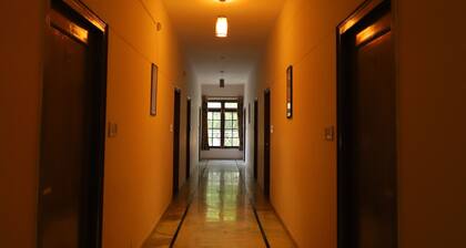 Mansarovar Hotel & Banquets