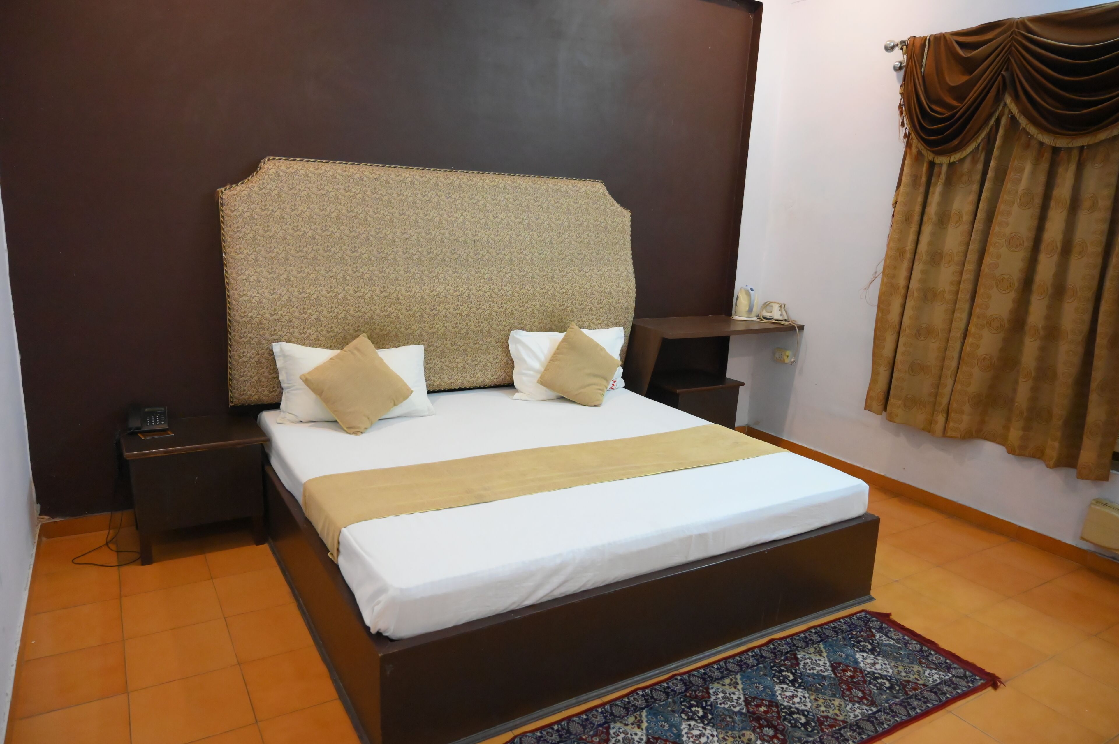 Habitación de lujo, vista a la ciudad | Escritorio, espacio para trabajar con laptop y wifi gratis 
