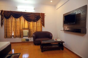 Luxury Room, City View