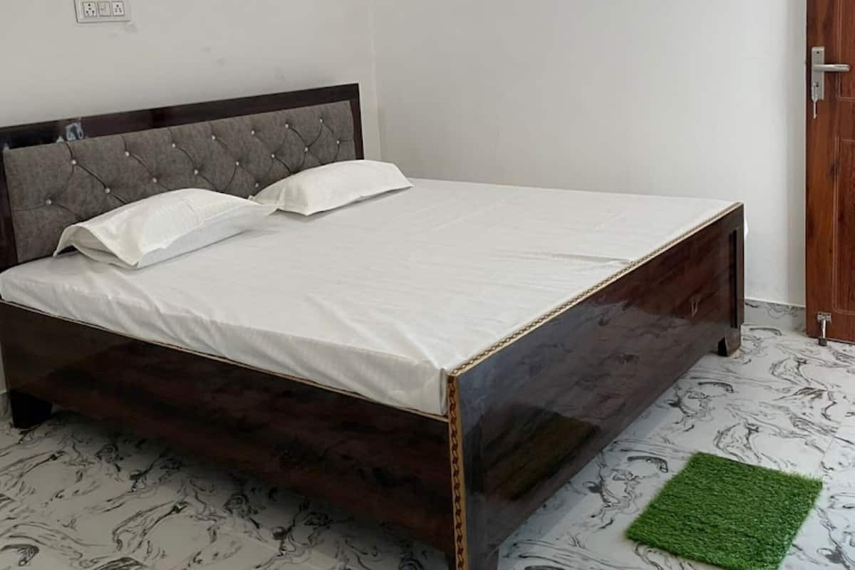 Schallisolierte Zimmer, kostenloses WLAN, Bettwäsche