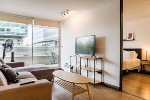 2 dormitorios, tabla de planchar con plancha, wifi y ropa de cama