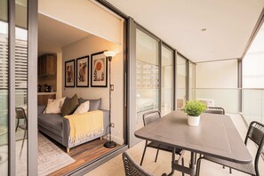 Dining - Unique Stay Manquehue - 2BR Modern Design (Las Condes)