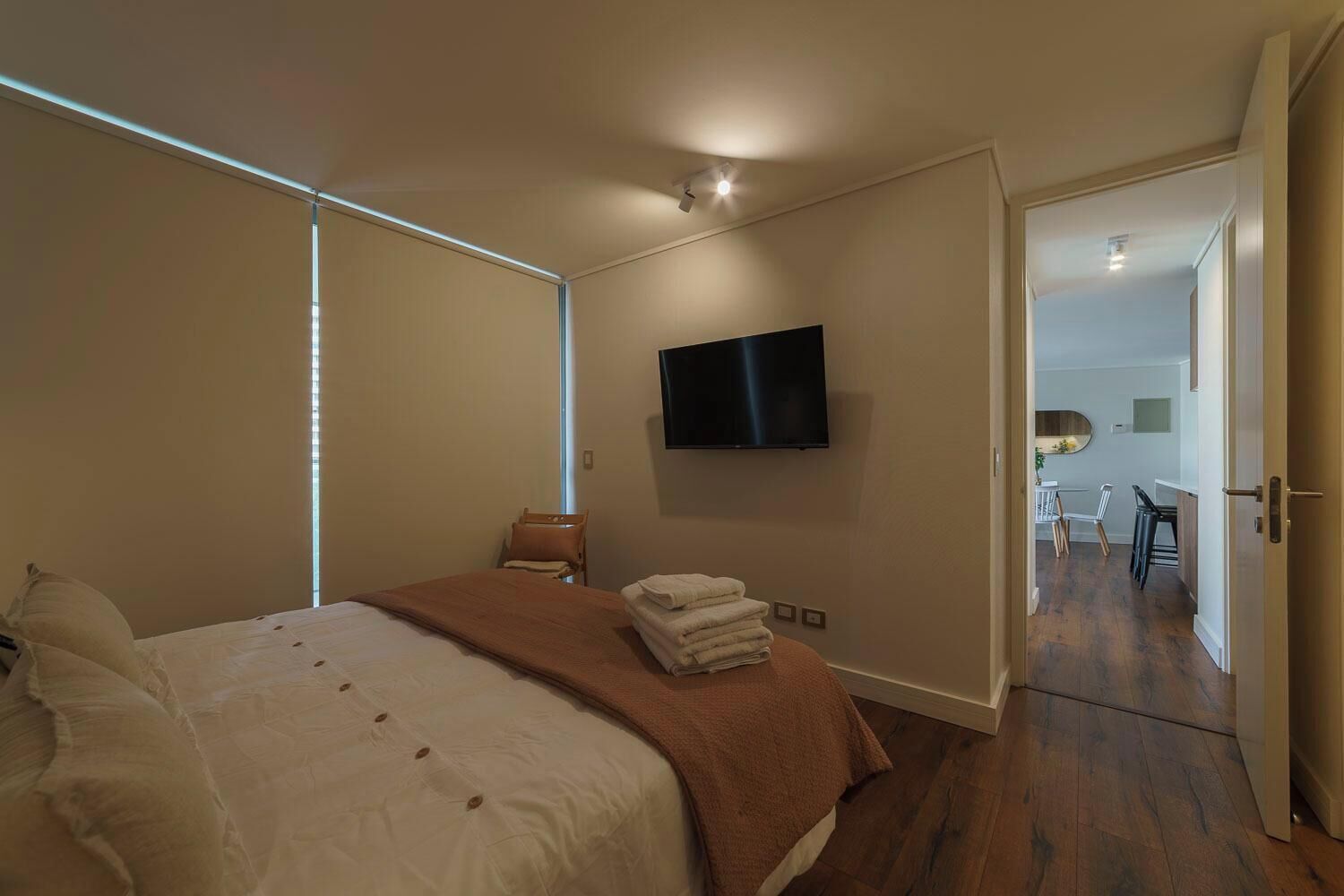 2 chambres, fer et planche à repasser, Wi-Fi, draps fournis