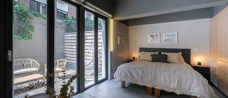 Schreibtisch, Bügeleisen/Bügelbrett, WLAN, Bettwäsche