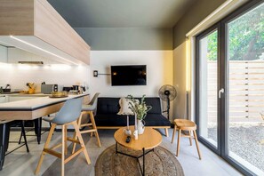 TV, offices