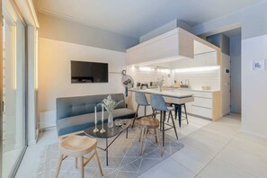 Televisión, oficina