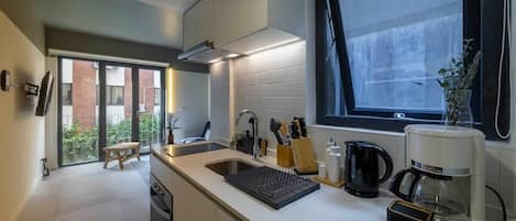 Fridge, microwave, oven, stovetop