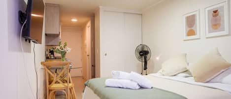 アイロン / アイロン台、WiFi、ベッドシーツ