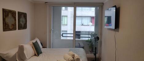 Iron/ironing board, WiFi, bed sheets