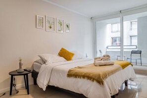 1 habitación, tabla de planchar con plancha, wifi y ropa de cama 