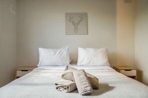 1 Schlafzimmer, Schreibtisch, Bügeleisen/Bügelbrett, WLAN