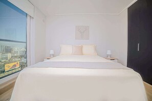 1 bedroom, desk, iron/ironing board, WiFi