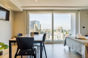 Dining - Sleek Urban Flat | Steps from Costanera Center (Santiago)