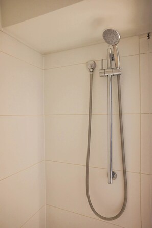 Unclassified image, 3 of 14, button