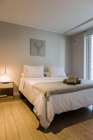 1 bedroom, desk, iron/ironing board, WiFi