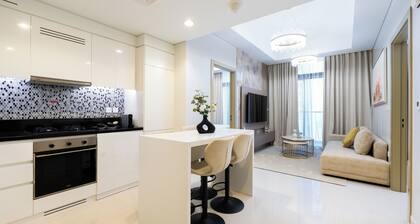 Lux 2BR Aykon Escape in Business Bay