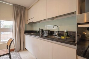 Fridge, microwave, oven, stovetop