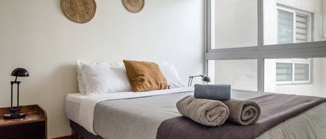 1 غرفة نوم ومكواة/لوح كي وواي فاي وملاءات أسرّة