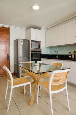 Dining - Modern Chic Oasis: Sophisticated Las Condes Stay (Las Condes)
